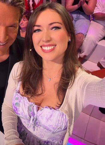 Full leaked Elsa esnoult private photo