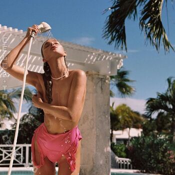 Full leaked Elsa hosk page private photo