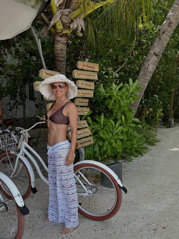 Full leaked Elsa pataky private photo