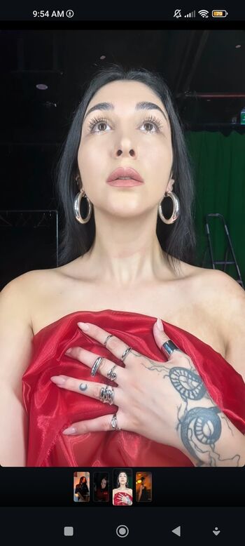 Full leaked Elssyli chanteuse private photo