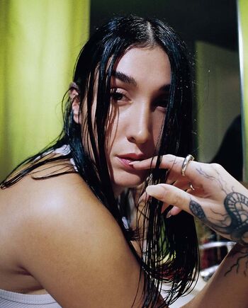 Full leaked Elssyli chanteuse private photo