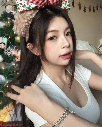 Full leaked Elyn leong page private photo