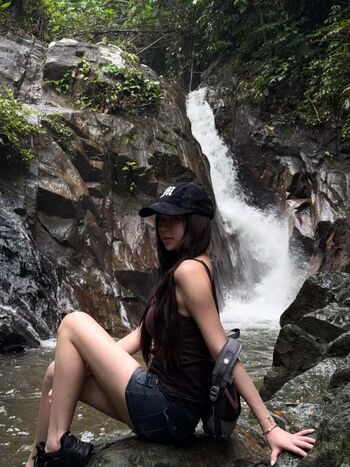 Full leaked Elyn leong page private photo