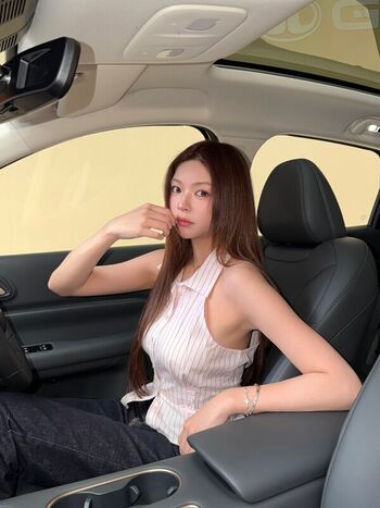 Full leaked Elyn leong page private photo