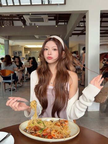 Elyn Leong