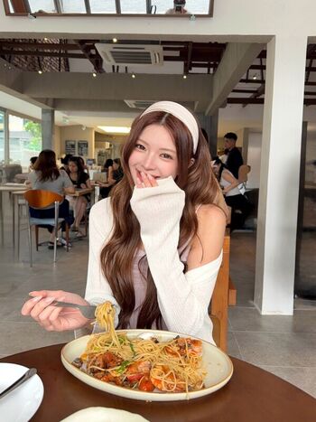 Full leaked Elyn leong private photo
