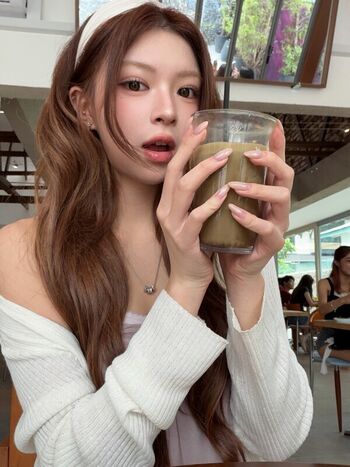 Full leaked Elyn leong private photo