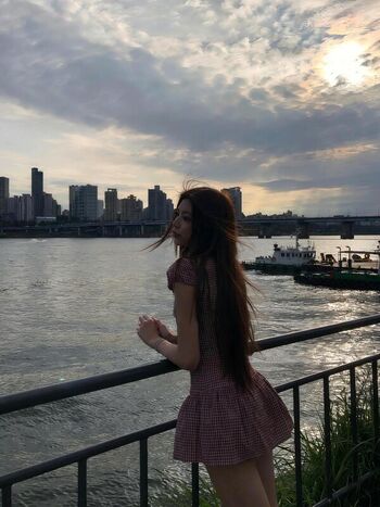 Full leaked Elyn leong private photo