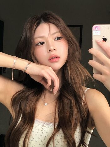 Full leaked Elyn leong private photo