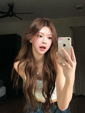 Full leaked Elyn leong private photo