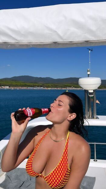 Full leaked Elysia rotaru private photo