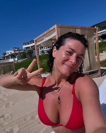 Full leaked Elysia rotaru private photo