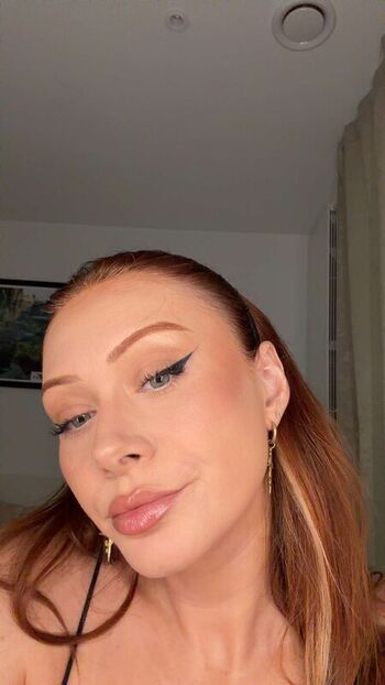 Full leaked Elz the witch private photo