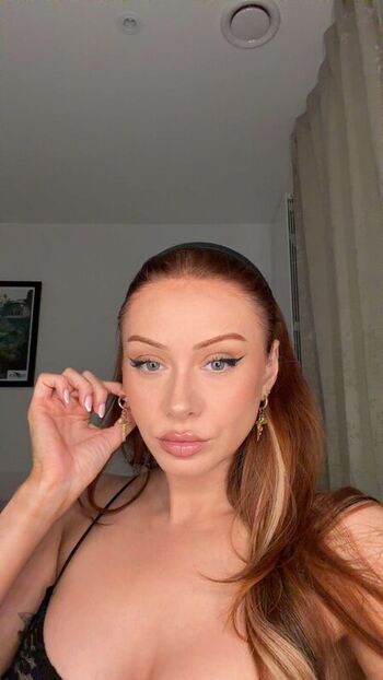 Full leaked Elz the witch private photo