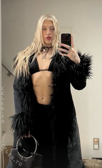 Full leaked Emlyemma private photo