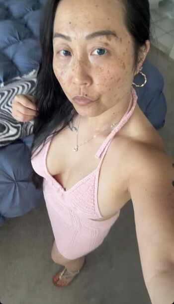 Full leaked Emelh private photo