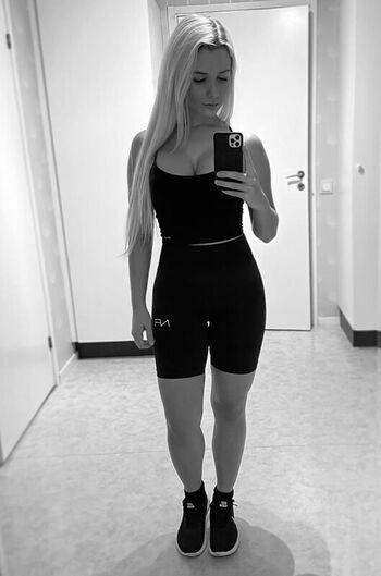 Full leaked Emeliiewillman private photo
