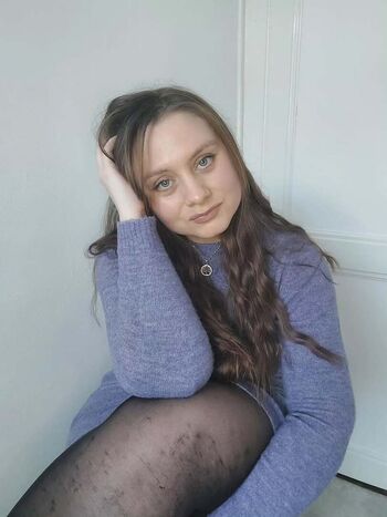 Full leaked Emeline parent private photo