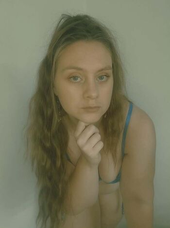 Full leaked Emeline parent private photo