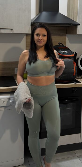 Full leaked Emeline private photo