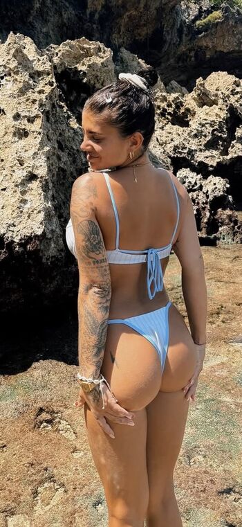 Full leaked Emiiby private photo