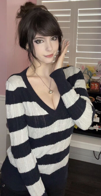 Full leaked Emiki private photo