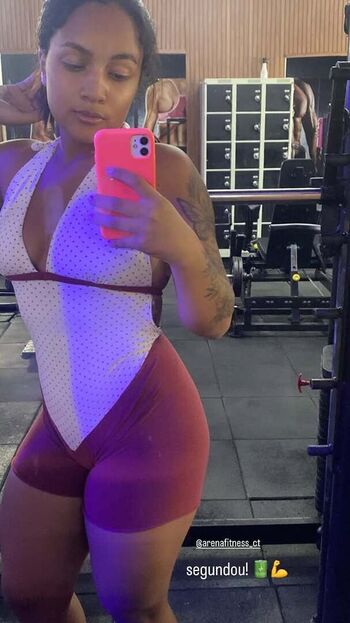 Full leaked Emilesouzaa private photo