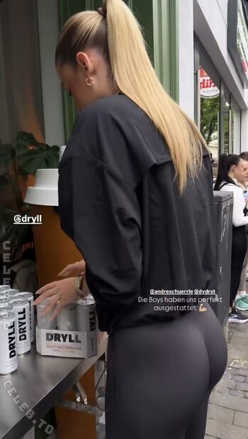 Full leaked Emilia bte page private photo