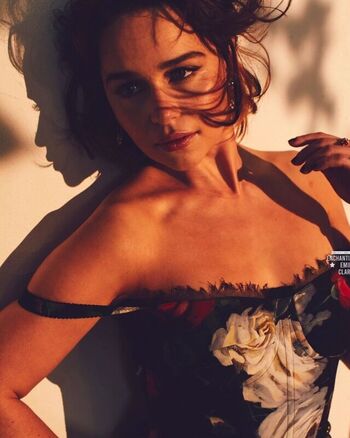 Full leaked Emilia clarke private photo