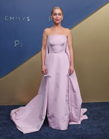 Full leaked Emilia clarke page private photo