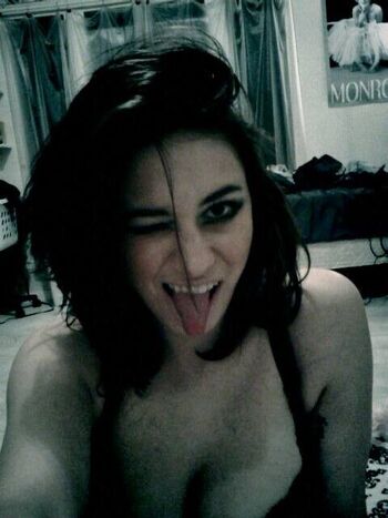 Full leaked Emilia moreland private photo