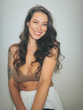 Full leaked Emilia moreland private photo