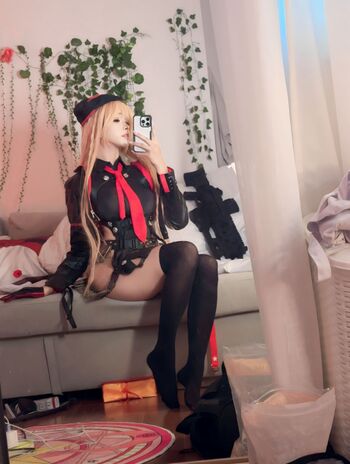 Full leaked Emiliabear  page private photo