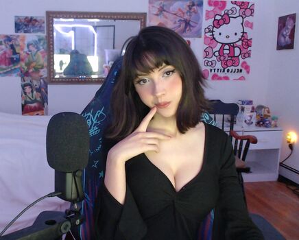 Full leaked Emiliacosplay private photo