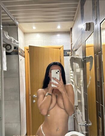 Full leaked Emilija kitanovska private photo