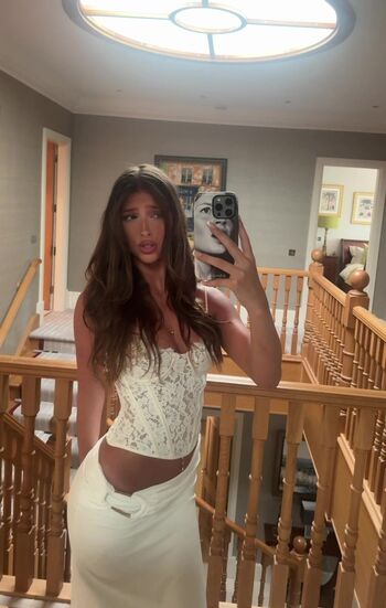 Full leaked Emilija private photo