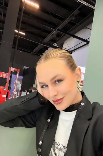 Full leaked Emilly schellmann page private photo