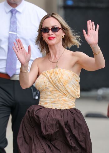 Full leaked Emily blunt page private photo