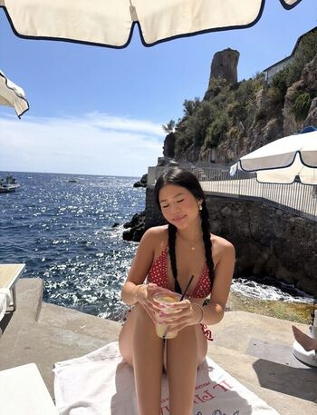 Full leaked Emily ha page private photo