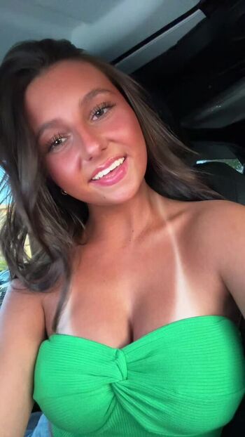 Full leaked Emily newton page private photo