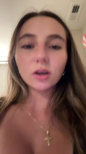 Full leaked Emily newton private photo