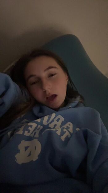 Full leaked Emily newton private photo