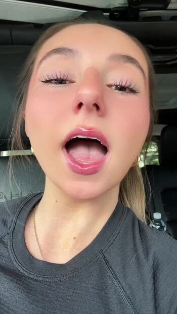 Full leaked Emily newton private photo
