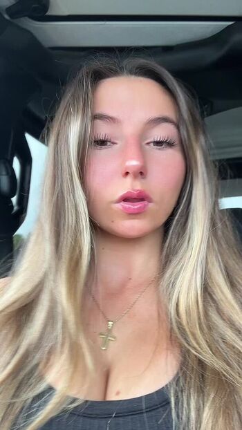 Full leaked Emily newton private photo