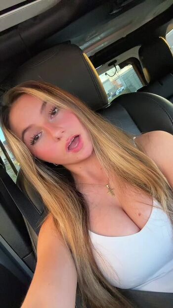 Full leaked Emily newton private photo