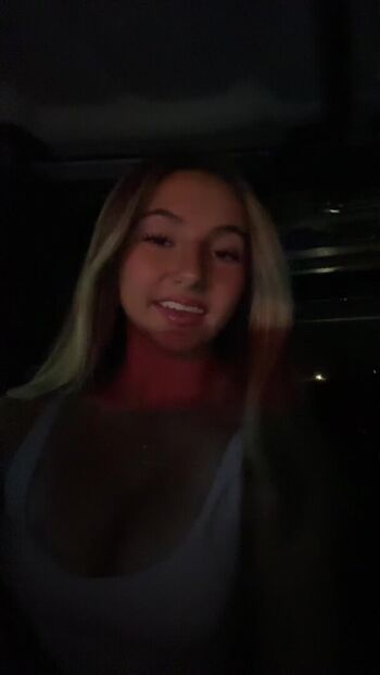 Full leaked Emily newton private photo
