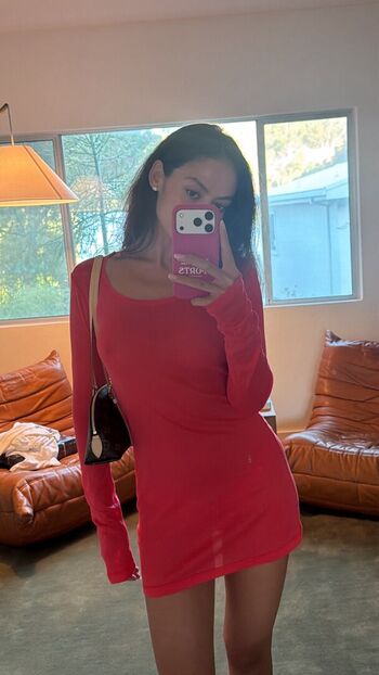 Full leaked Emily oberg private photo