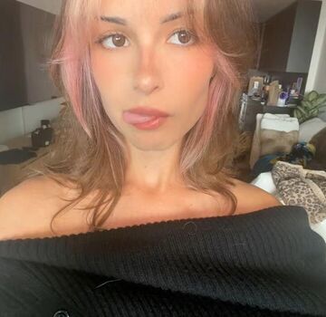 Full leaked Emily rae assistant private photo