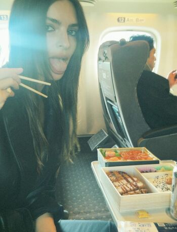 Full leaked Emily ratajkowski private onlyfans photo