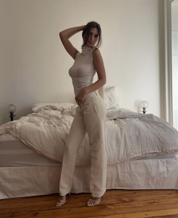 Full leaked Emily ratajkowski private photo